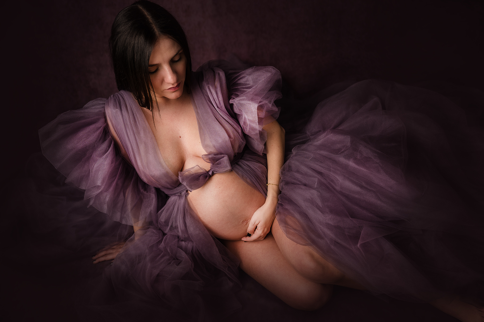 https://www.petitesnorkysphotography.be/wp-content/uploads/2017/02/02-4798-pp_gallery/Amandine-grossesse-studio.jpg