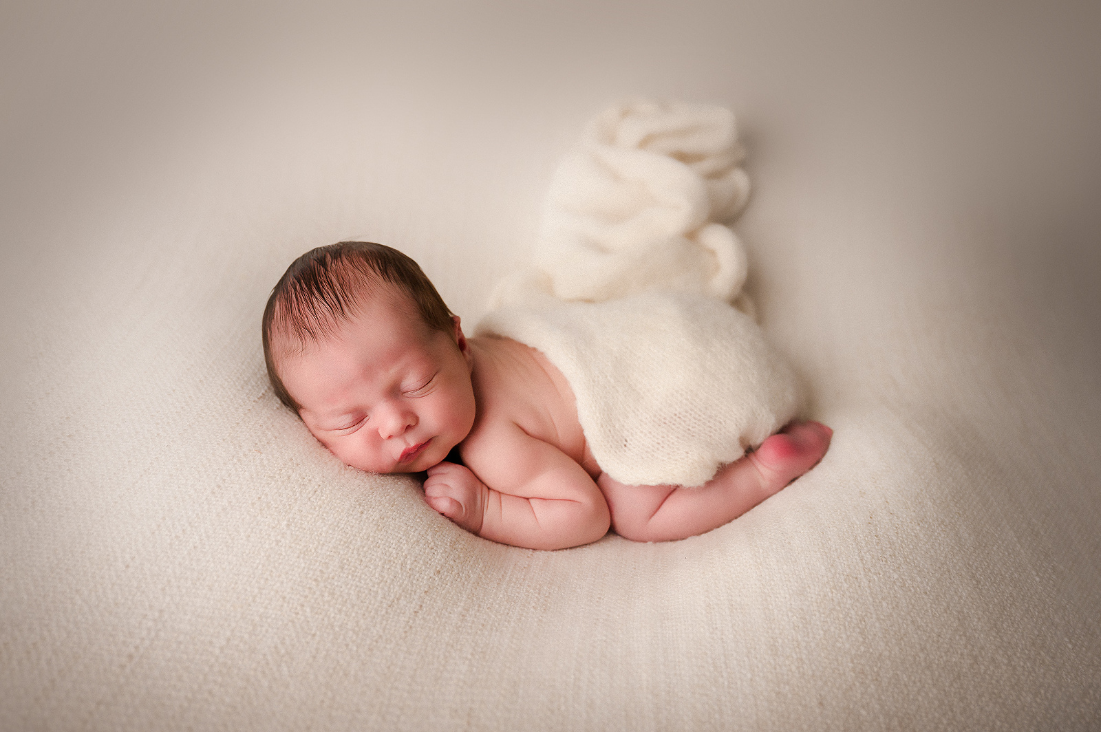 Nouveau-né, photographie de bébé, photographe naissance, photographe Liège, bébé, naissance, petits pieds, newborn photography, Jessica Thirion photographe, petite snorkys, Esneux, photographe Liège, Photoshoot, shooting bébé, bébé 2026