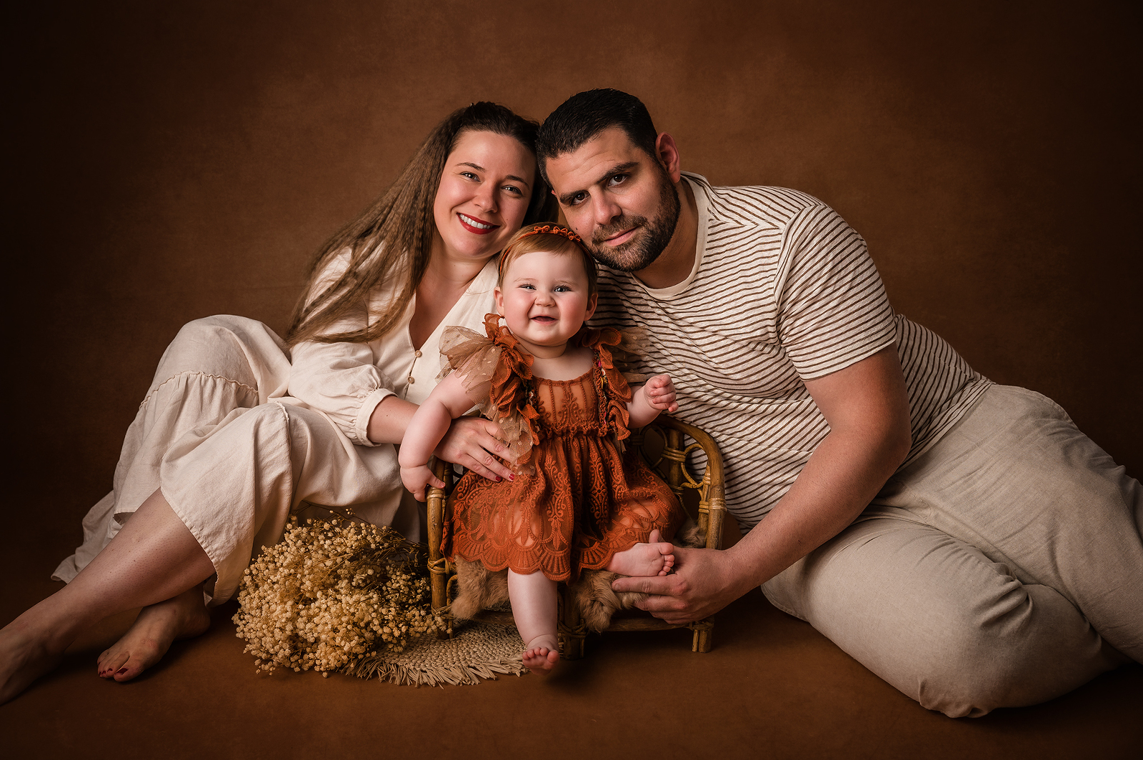 Studio Photo à Liège, photographe professionnelle en Belgique, Studio Photo Grossesse, photo maternité, photographe bébé, photographe naissance, photo de famille, Liège photo, Photographe Belge, Studio Photo Wallonie