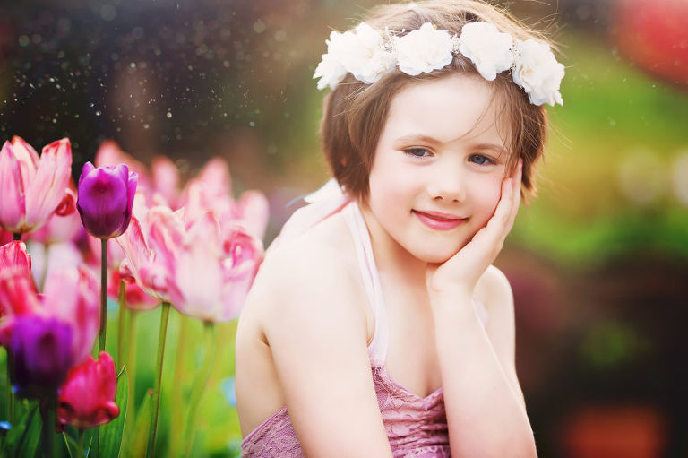 petite princesse, Reportage de vie, Photographe Lifestyle, Photo domicile Liege, Photographe Famille extérieure, Photographe Enfant Liège, Enfance, nature, Photo souvenir Liège