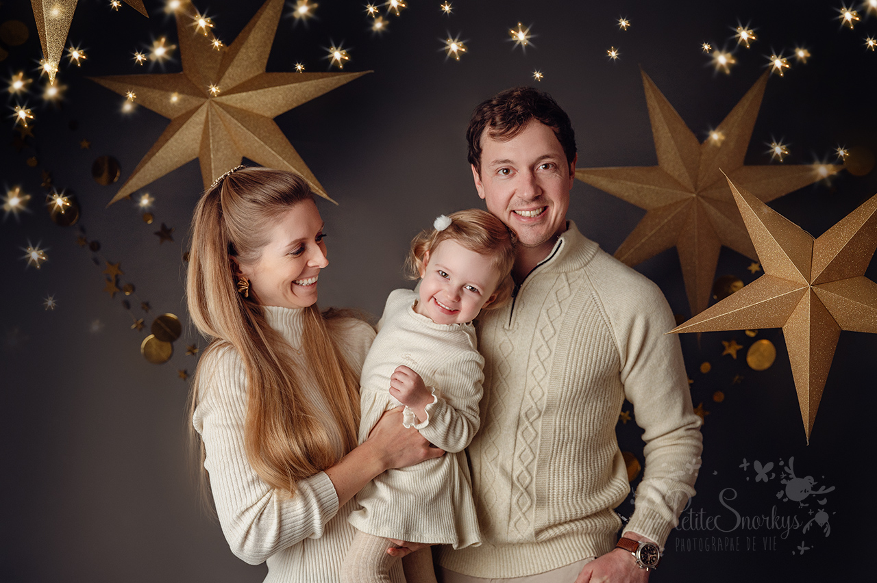 Petite Snorkys, mini session noel, christmas time, shooting Noël, Papa NoËl, studio NoËl, photo de noel, père noel, magie de noel, souvenirs de noel