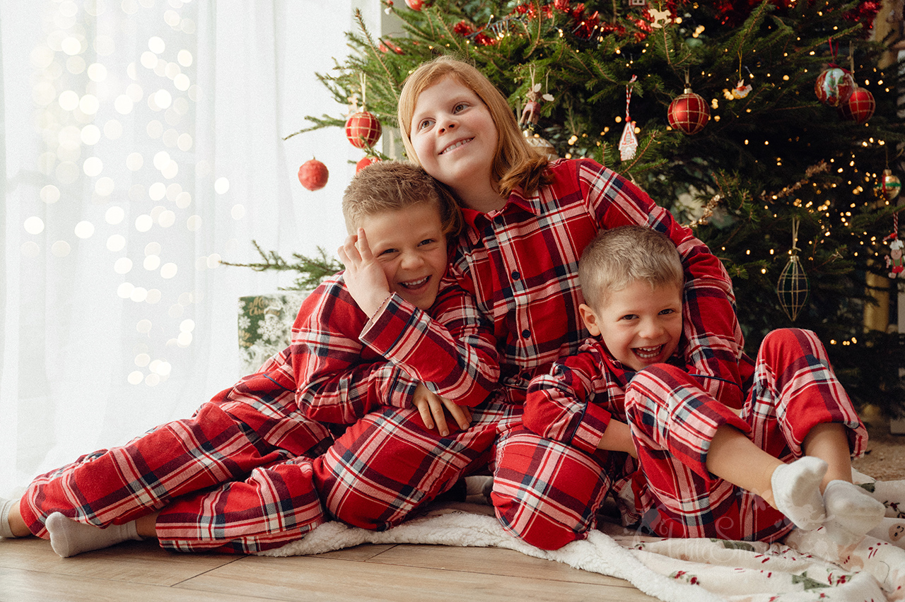 Petite Snorkys, mini session noel, christmas time, shooting Noël, Papa NoËl, studio NoËl, photo de noel, père noel, magie de noel, souvenirs de noel