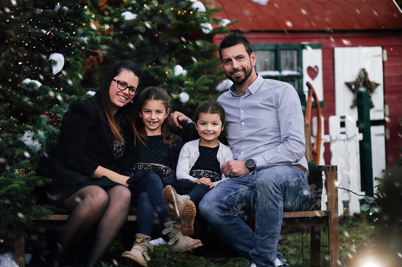 La magie de Noël en famille, shooting photo, décors de Noël, Petite Snorkys Photography 2022